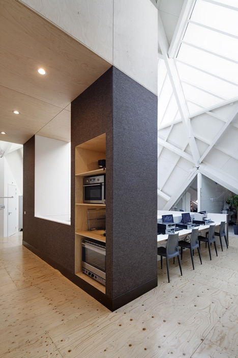 Renovation of Piet Bloms' Supercube by Personal Architecture