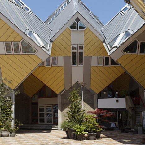 Renovation of Piet Bloms’ Supercube by Personal Architecture