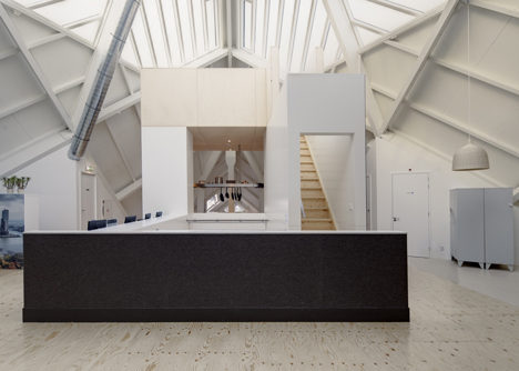 Renovation of Piet Bloms' Supercube by Personal Architecture