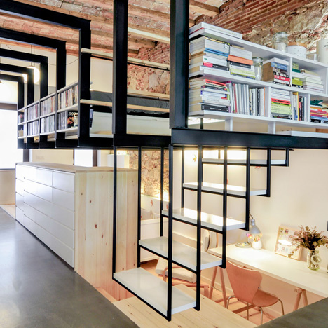 Renovation of an apartment in Barcelona by Carles Enrich