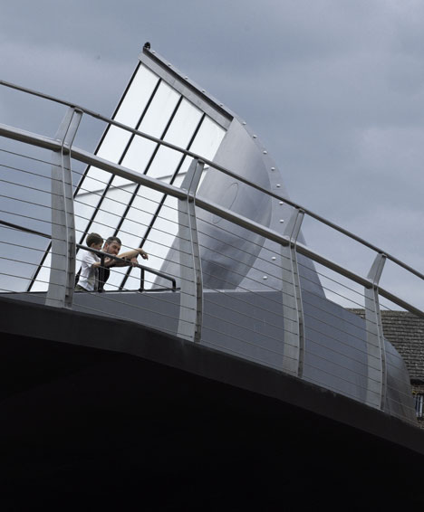 Scale Lane Bridge by McDowell+Benedetti