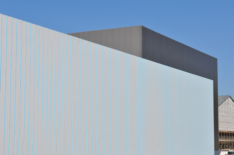 Science Studio and Formaldehyde Building for Damien Hirst by Designscape Architects