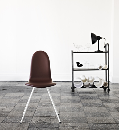 Tongue chair by Arne Jacobsen relaunched by Howe