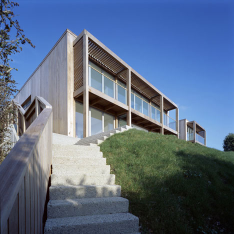Two Passive Solar Gain Houses in Porthtowan by Simon Conder Associates