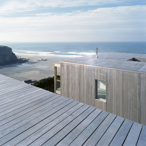 Two Passive Solar Gain Houses in Porthtowan by Simon Conder Associates