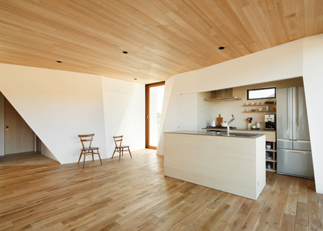 Kiritoshi House by Sugawaradaisuke