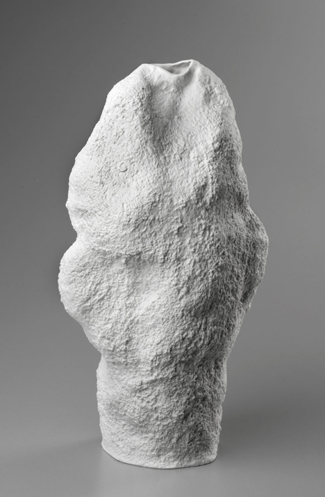Snow Vase by Maxim Velčovský