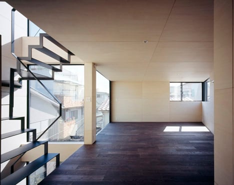Alley House by Apollo Architects & Associates