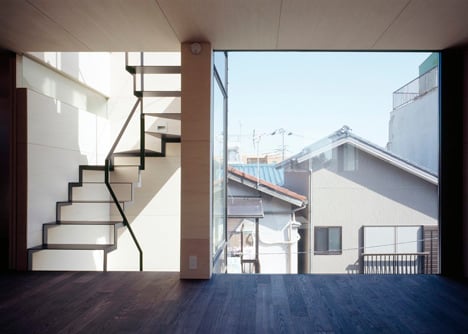 Alley House by Apollo Architects & Associates