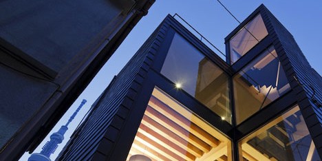 Alley by Apollo Architects & Associates
