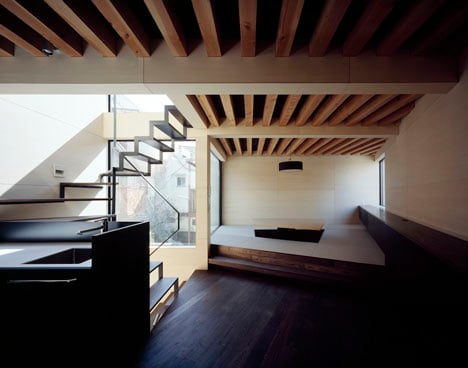 Alley House by Apollo Architects & Associates