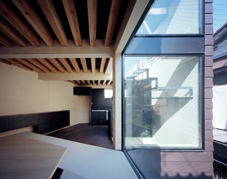 Alley House by Apollo Architects & Associates