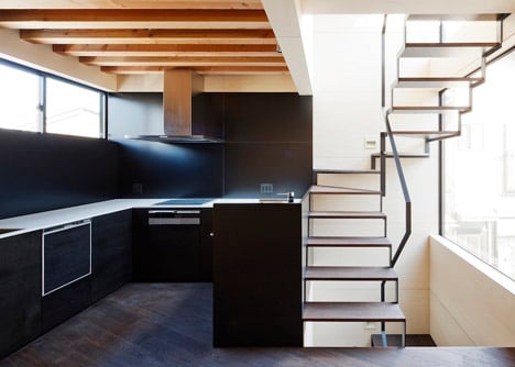 Alley House by Apollo Architects & Associates