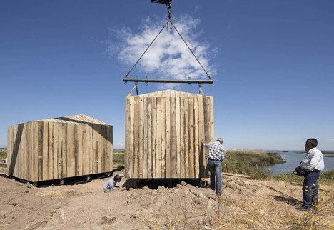 Cabanas no Rio by Aires Mateus