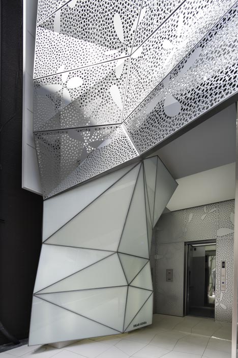 Dear Ginza by Amano Design Office