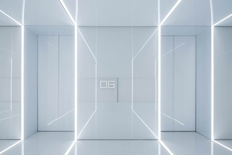 Glass office by AIM Architecture for SOHO China