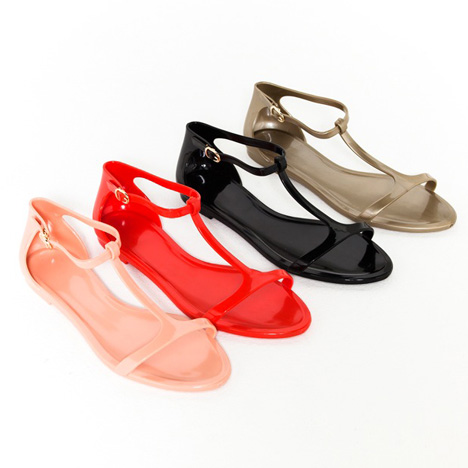 Grace K handbags and So K shoes by Kartell
