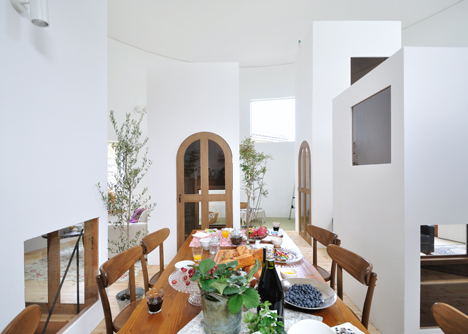 House in Chiharada by Studio Velocity