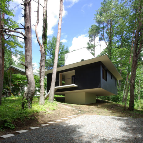 House in Fujizakura by Case Design Studio