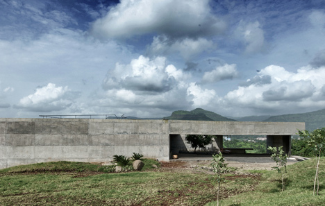 Khopoli House by Spasm Design Architects