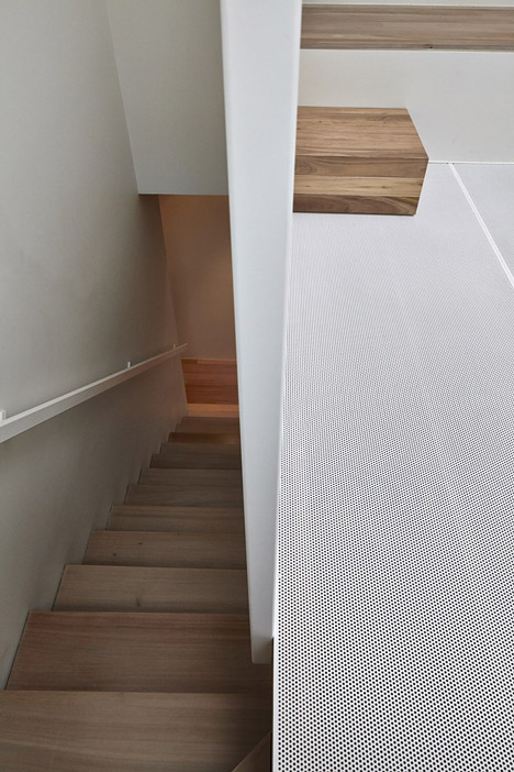 Lightbox House by Edwards Moore