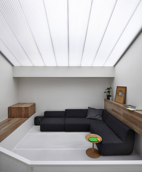 Lightbox House by Edwards Moore
