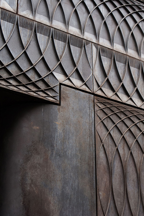 Paul Smith Albemarle Street store facade by 6a Architects