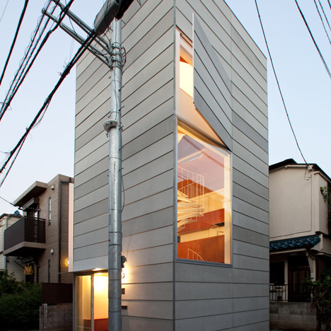 Small House by Unemori Architects