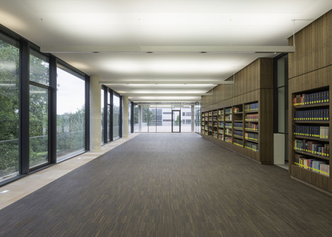 State archive of the Evangelical Lutheran Church of Bavaria by GMP Architekten