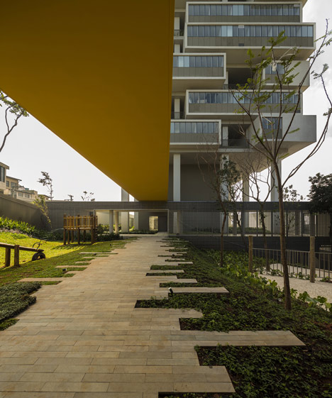 360º Building in São Paulo by Isay Weinfeld