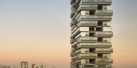360º Building by Isay Weinfeld