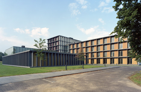 Brains Unlimited neuroscience research facility by Wiegerinck