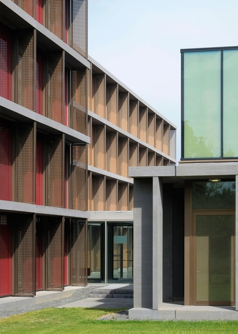 Brains Unlimited neuroscience research facility by Wiegerinck