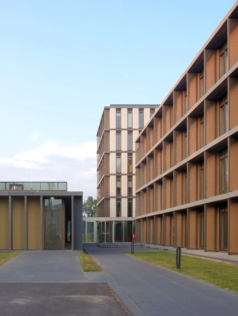 Brains Unlimited neuroscience research facility by Wiegerinck