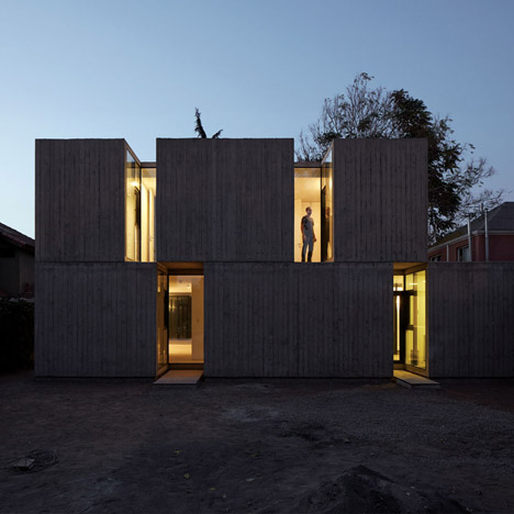 Casa La Canada by Ricardo Torrejon