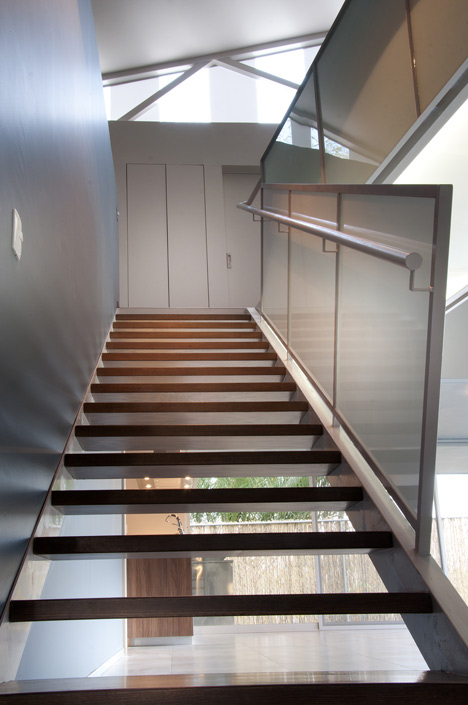 Huit House by tactic-a