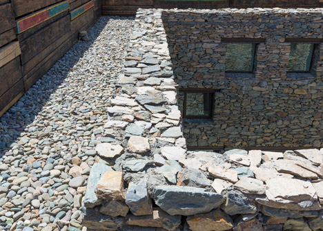 Jianamani Visitor Centre by Atelier TeamMinus