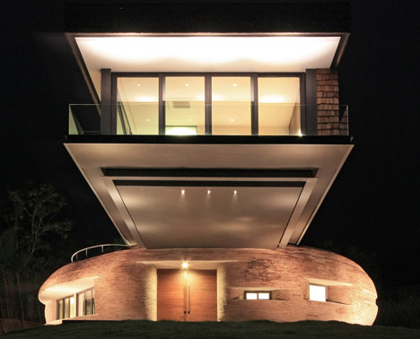 Kirimaya House by Architectkidd