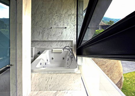 Kirimaya House by Architectkidd bathroom