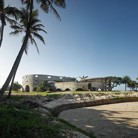 La Plage du Pacifique Hotel by Kristin Green photographed by Peter Bennetts