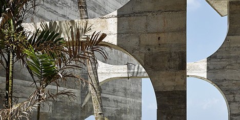 La Plage du Pacifique Hotel by Kristin Green photographed by Peter Bennetts