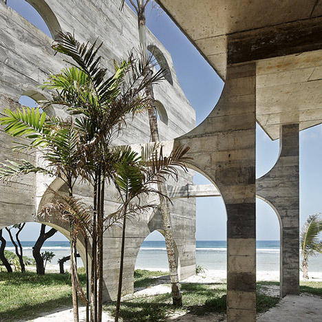 La Plage du Pacifique Hotel by Kristin Green photographed by Peter Bennetts