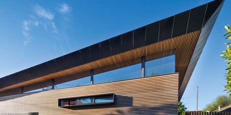 Mullet House by March Studio