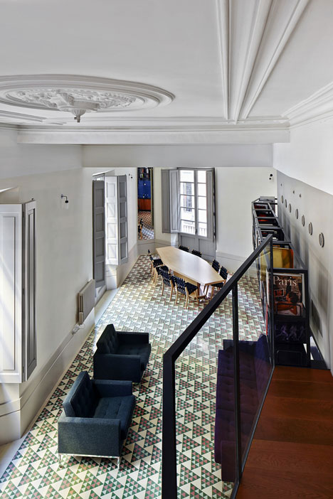 Carrer Avinyó by David Kohn Architects