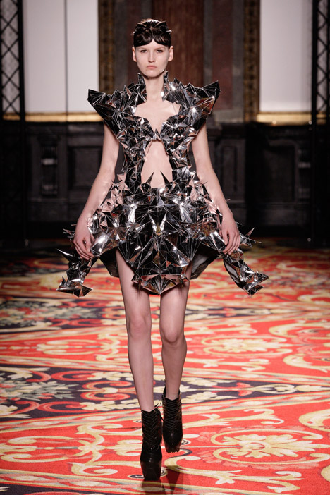 Voltage collection by Iris van Herpen wins Dutch Design Awards 2013
