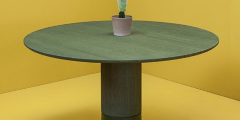 The Balance can be supplied both as a fixed and an extendable table.