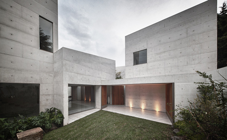 Cap House by MMX
