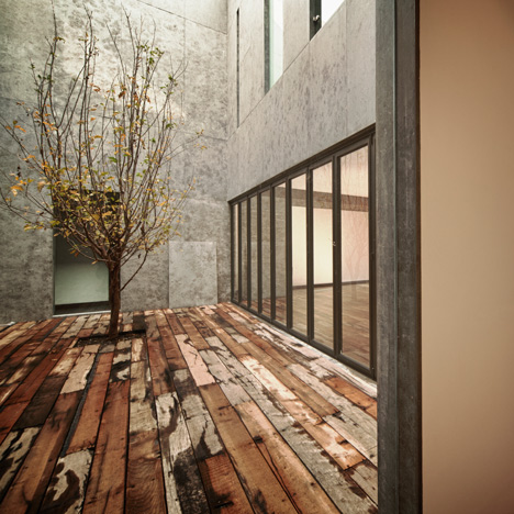 Casa Cumbres by Taller Hector Barroso