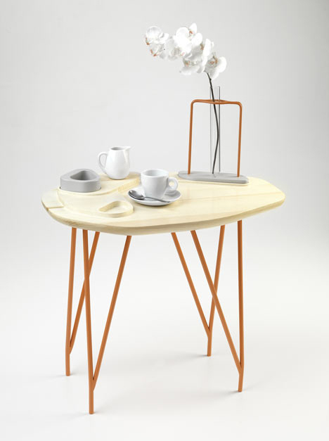 Coffee table by NVDRS