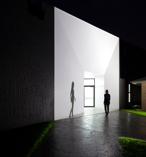 Dapto Anglican Church Auditorium by Silvester Fuller